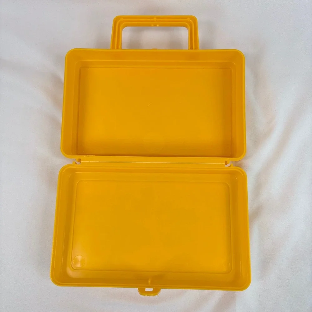 Disney Lunch Box Kids OS Mickey Mouse Pluto Comic Yellow Plastic Whirley Vintage